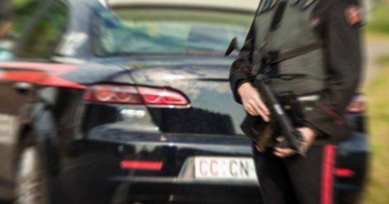 Carabinieri, comunicato: Droga: blitz Carabinieri Pescara, arresti e sequestri =