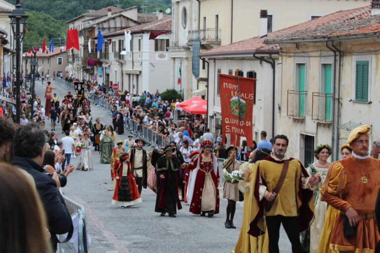 Montereale, successo per la VIII edizione della rievocazione “A… 500 anni dalla nascita di Margarita D’Austria”