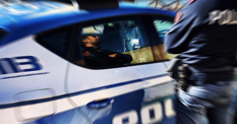 POLIZIA DI STATO DI L’AQUILA : ALTRI TRE ARRESTI PER SPACCIO E DETENZIONE DI COCAINA, UNA QUARTA PERSONA ARRESTATA PER LA VIOLAZIONE DELLA SORVEGLIANZA SPECIALE EMESSA DAL QUESTORE DI L’AQUILA.