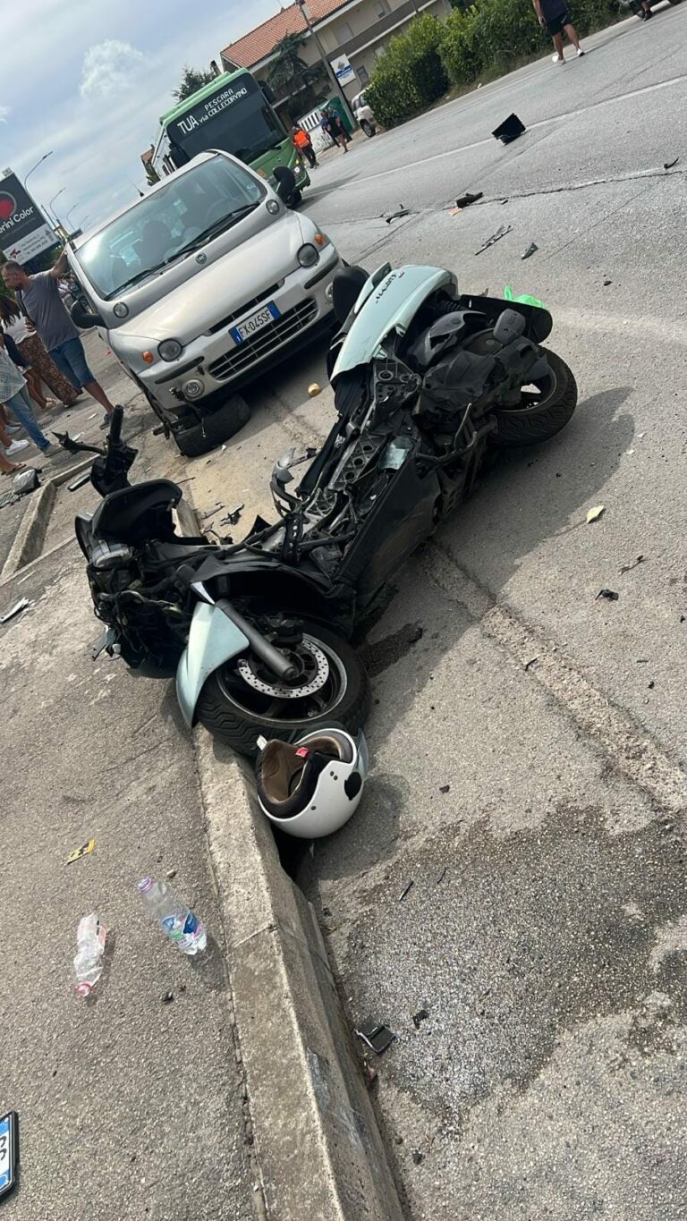 Montesilvano, caos in via Vestina: auto piomba sul traffico, feriti e panico